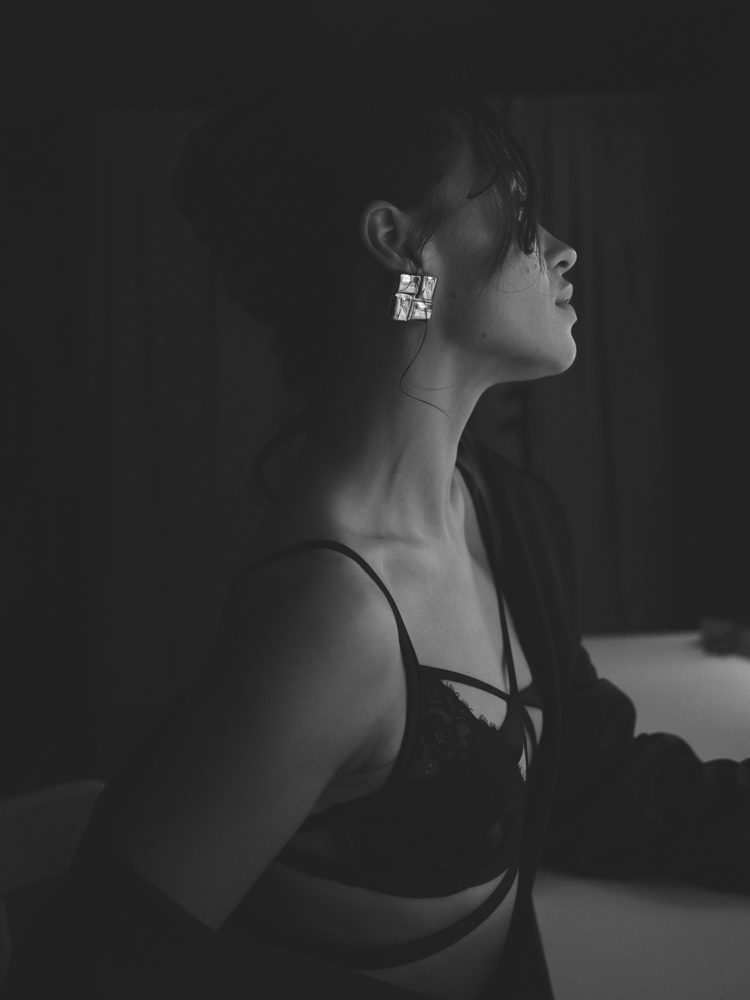 HUNKEMÖLLER_SS25_M25_Q1_FAWIY_HOLLY_CAVIAR_PRIVATE_NISHA_059