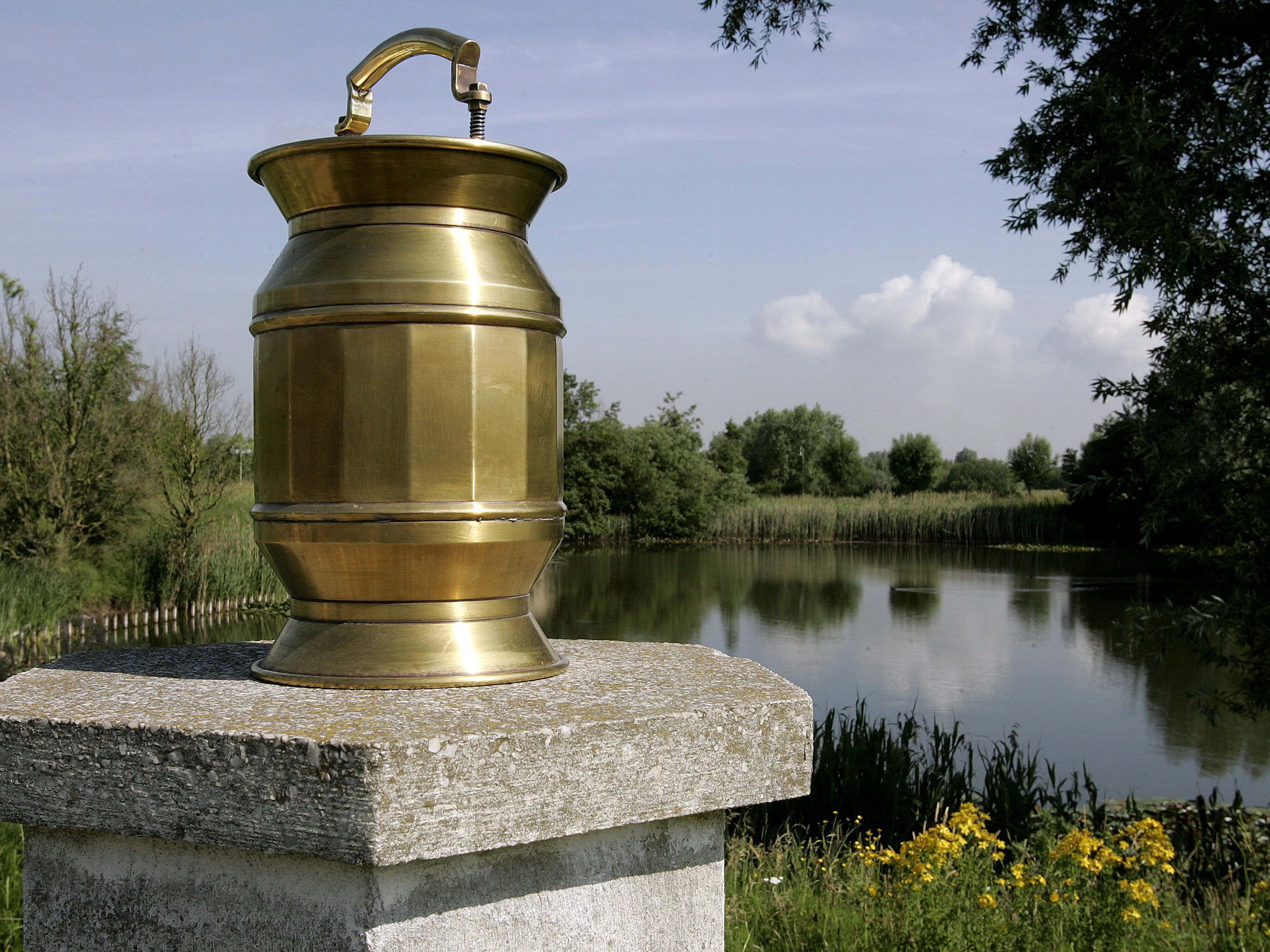 Antwerp hosts Belgium's first water cremation trial