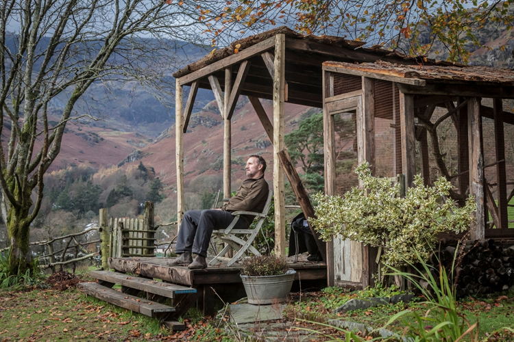 Safe House: Robert (Christopher Ecclestone) - (c) ITV