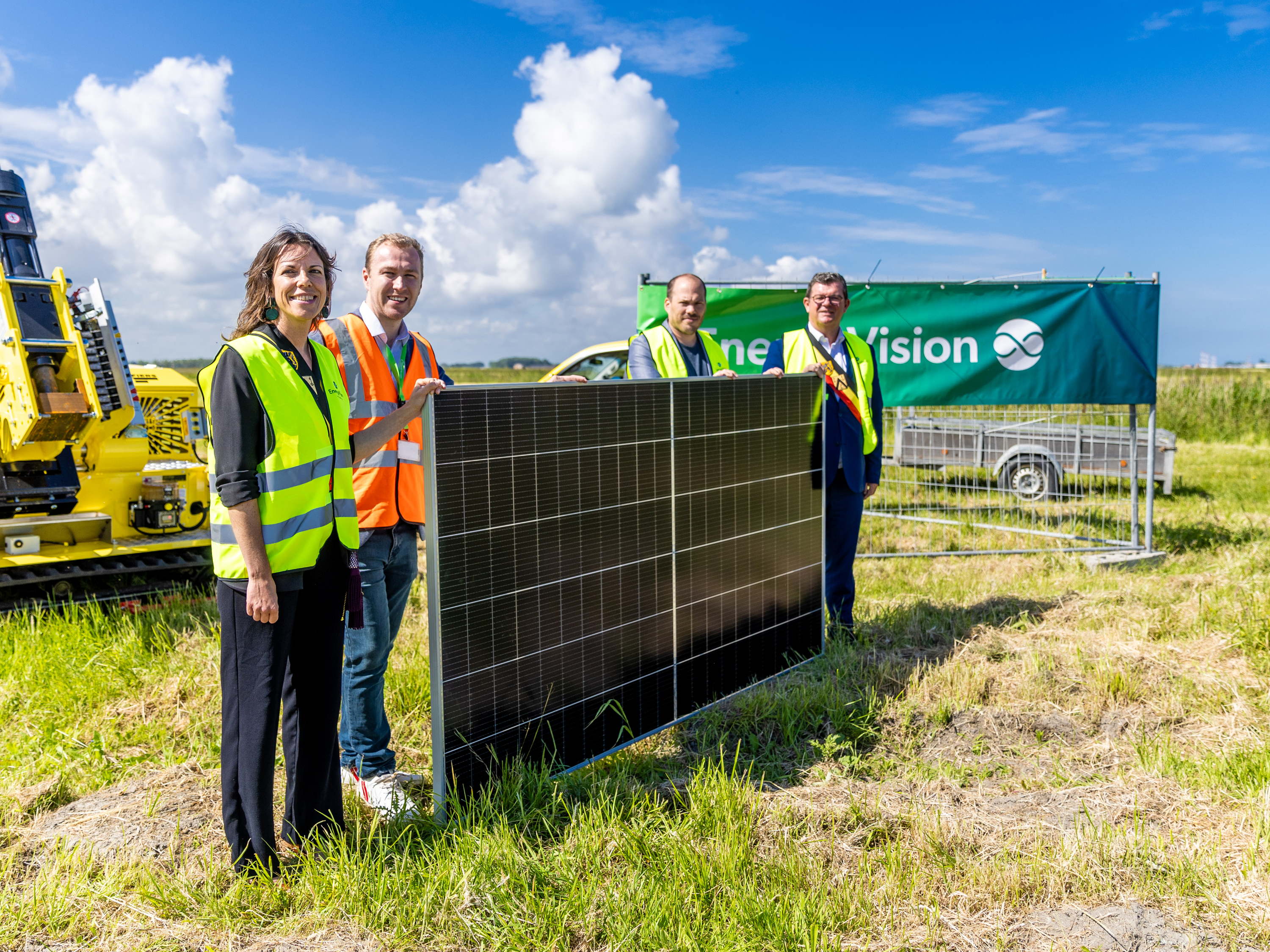 Bouw grootste zonnepark van West-Vlaanderen gaat van start
