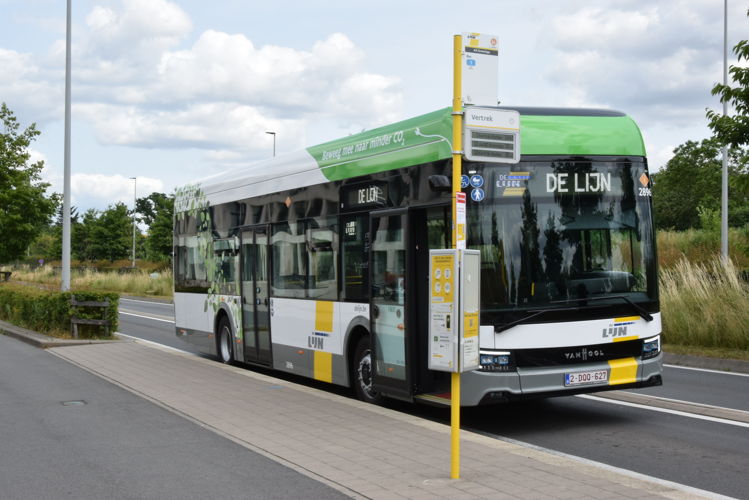 Elektrische bus (Van Hool) in Kortrijk