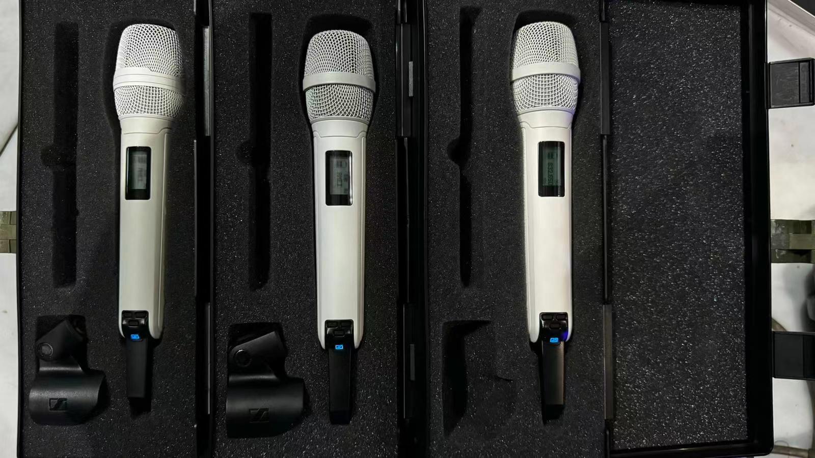 aMEI has been singing with Digital 6000 since 2019 aMEI has been singing with Digital 6000 since 2019