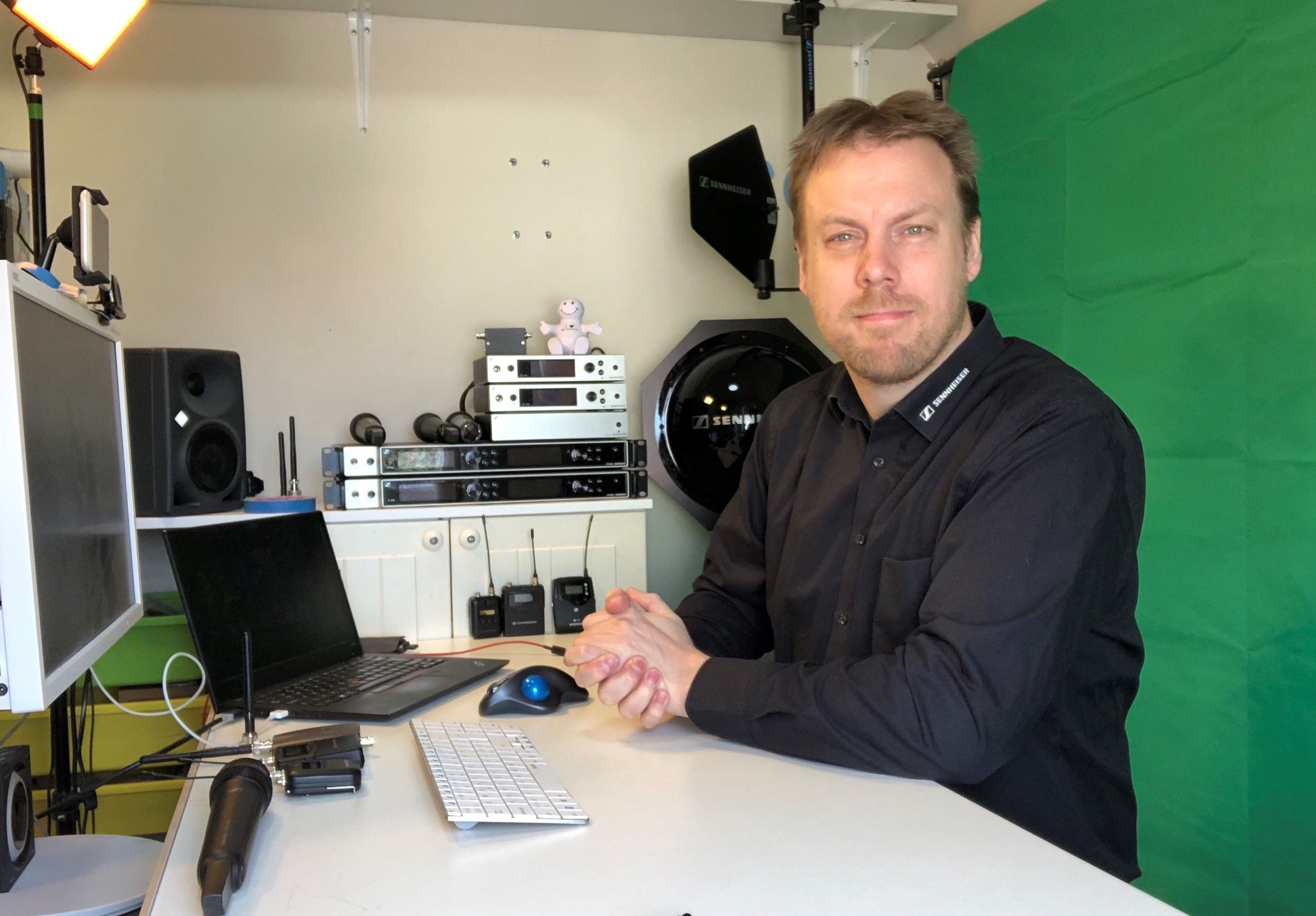 Sennheiser RF expert Jonas Naesby – ready to host a webinar on wireless microphones