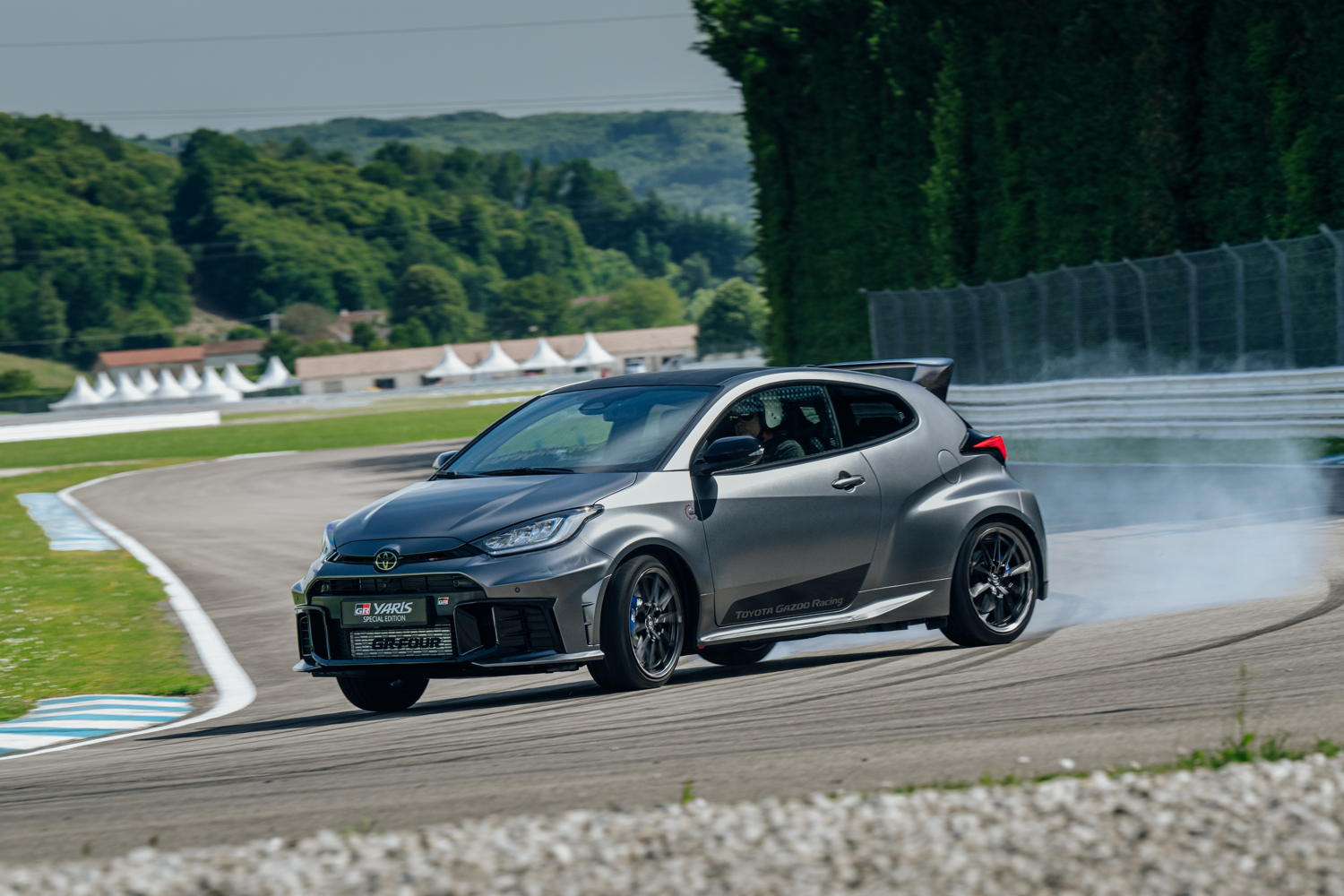 2024_GR Yaris_Special Edition_Ogier_DPL_Dynamic__004
