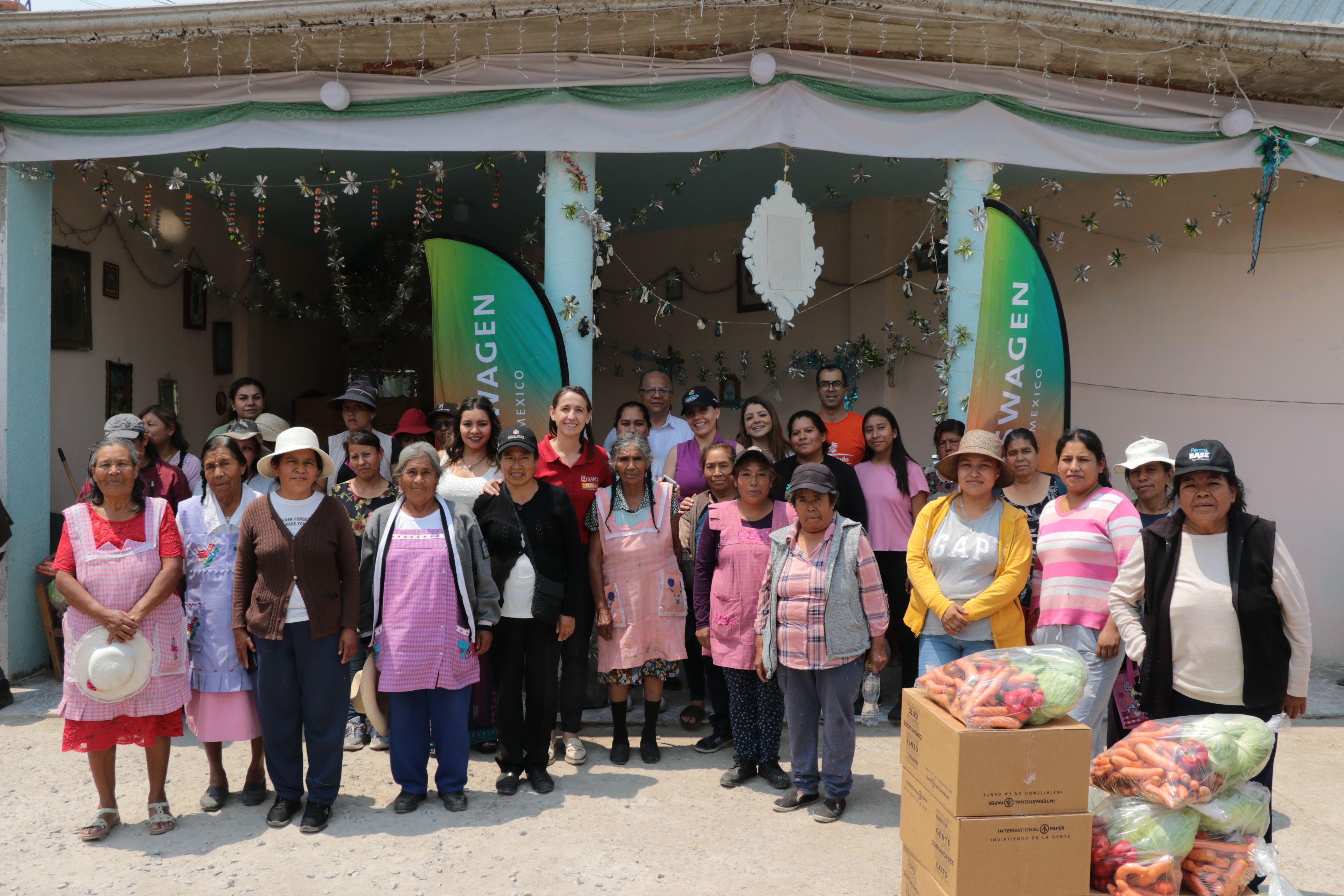 Volkswagen de México celebra el Día de las Madres con la comunidad de San Lorenzo Almecatla 