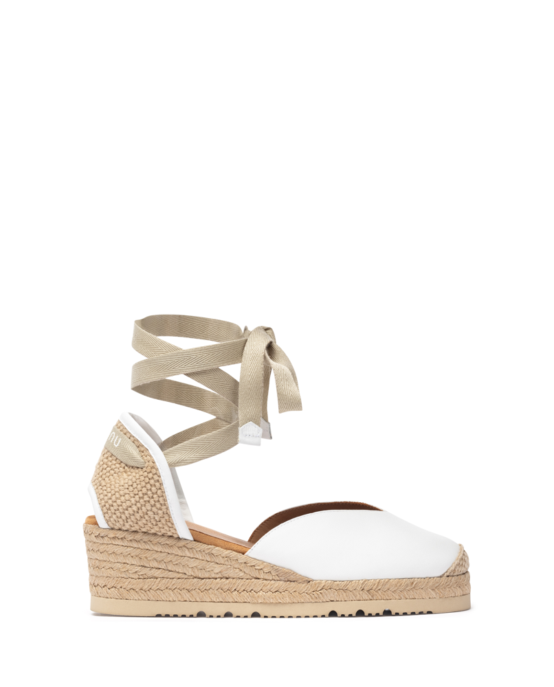 UNISA_SS25_CARLYS_NTO WHITE_109,90EUR