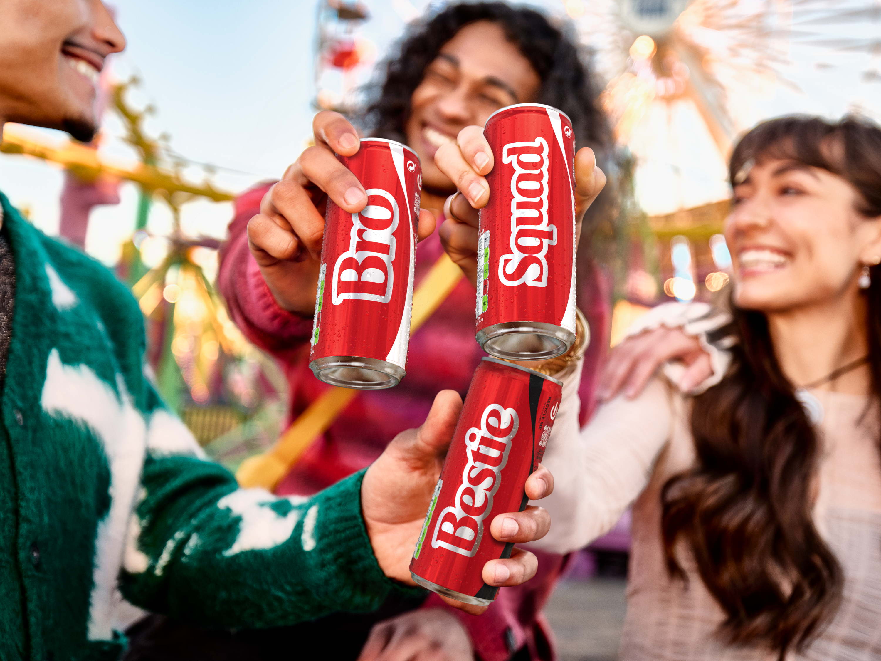 Coca-Cola relance sa campagne emblématique “Share a Coke” pour une nouvelle génération
