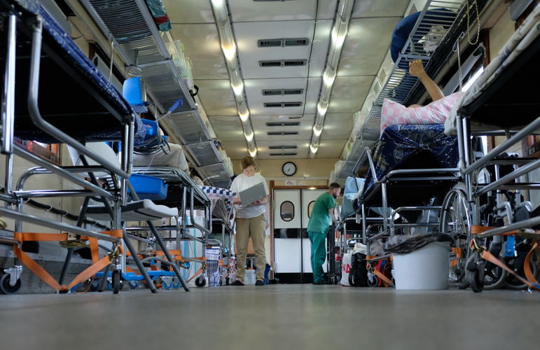 MSF medical evacuation train in Ukraine Copyright: Linda Nyholm/MSF