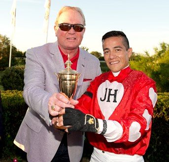 John Ross and Luis Contreras after winning the 2017 Prince of Wales Stakes at Fort Erie Race Track (Michael Burns Photo)