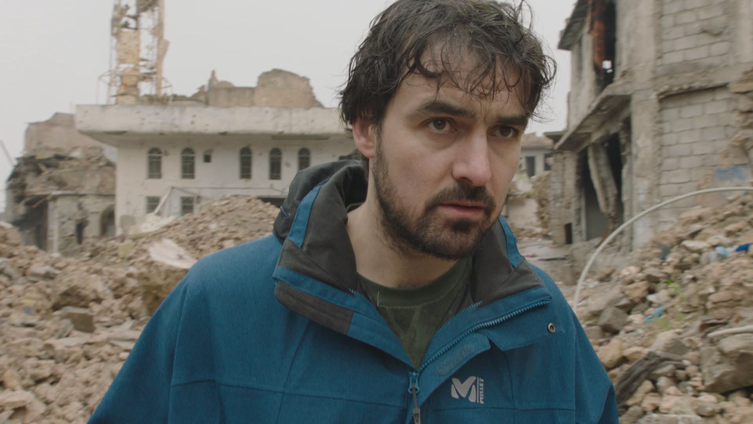 Joris Hessels in Mosul - (c) VRT / Warner Bros Belgium