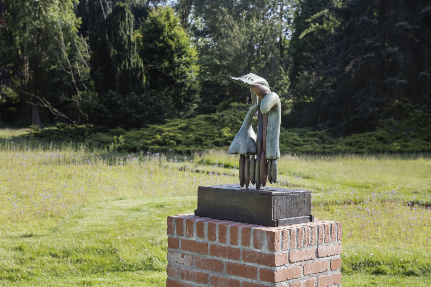 Camille Henrot, Distant Childhood, 2019 © ADAGP Camille Henrot. Courtesy of the artist, kamel mennour and Hauser & Wirth. Photo: Ans Brys