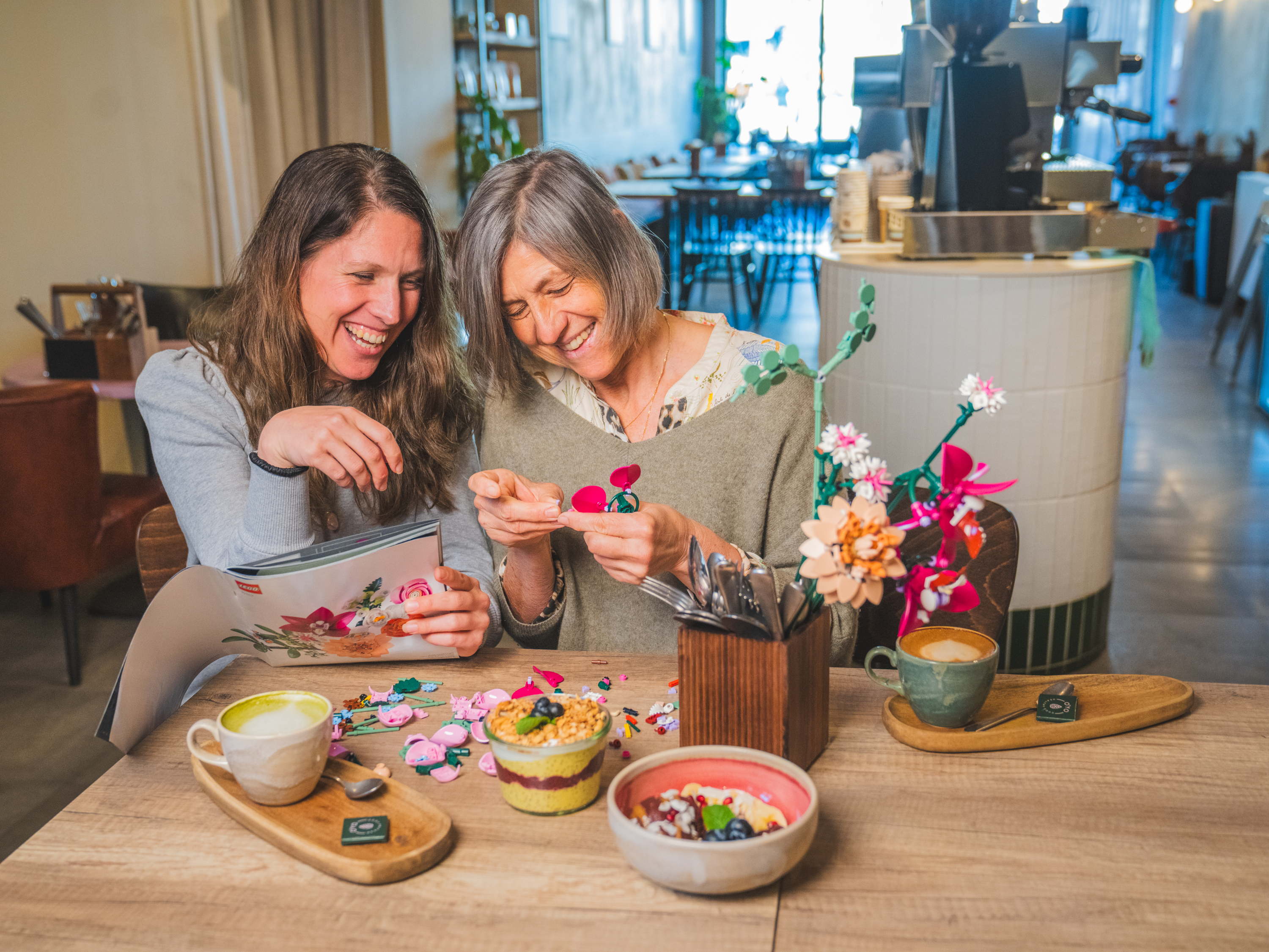 Persbericht: Uniek moedercadeau: samen brunchen én LEGO® boeketten bouwen bij brunchbar O’yo in Gent