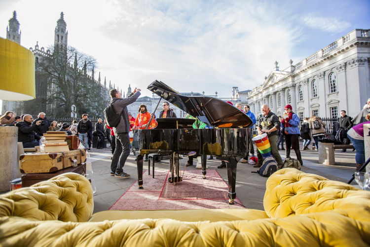 We put an Edelweiss self-playing piano outside King's College, Cambridge and this is what happened.