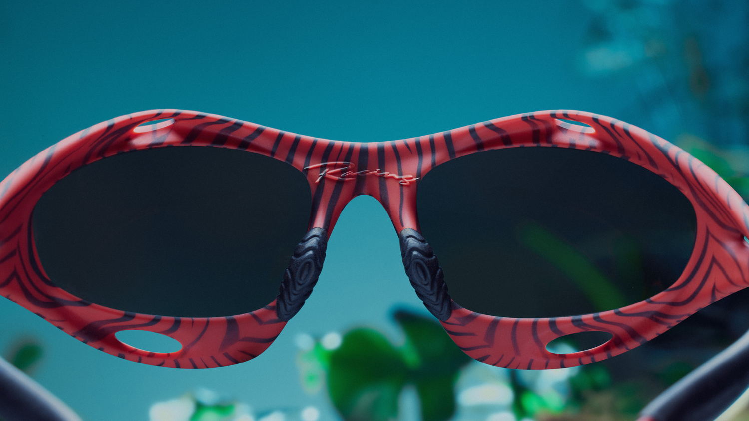 OAKLEY MUZM RACING JACKET CAMPAIGN IMAGE (4)
