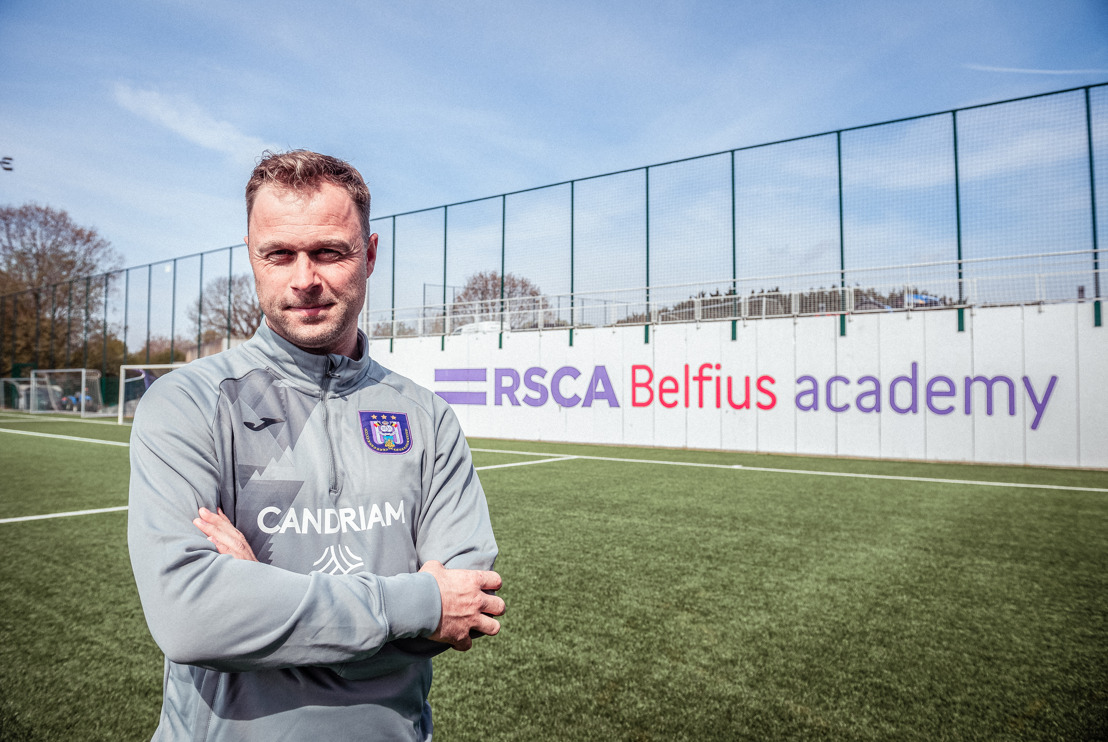 Robin Veldman wordt coach van U21 RSC Anderlecht