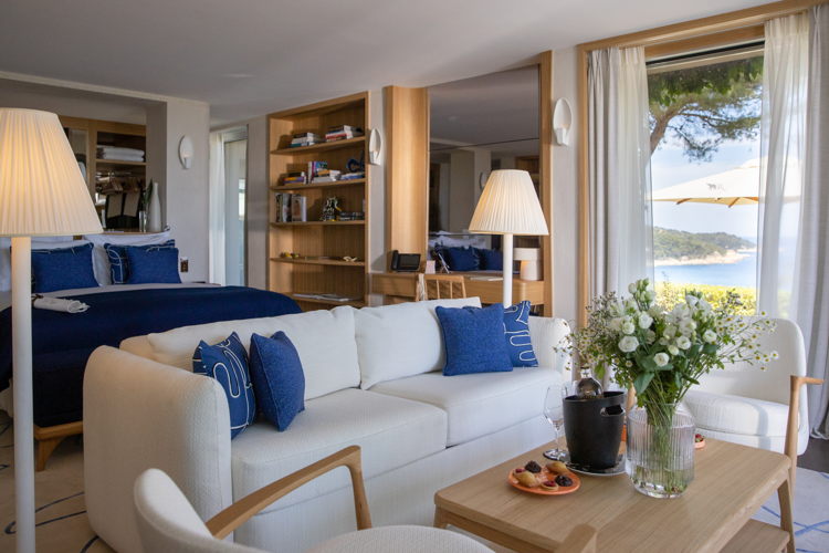 LRR Accommodation Suites ByGregoireGardette 4201