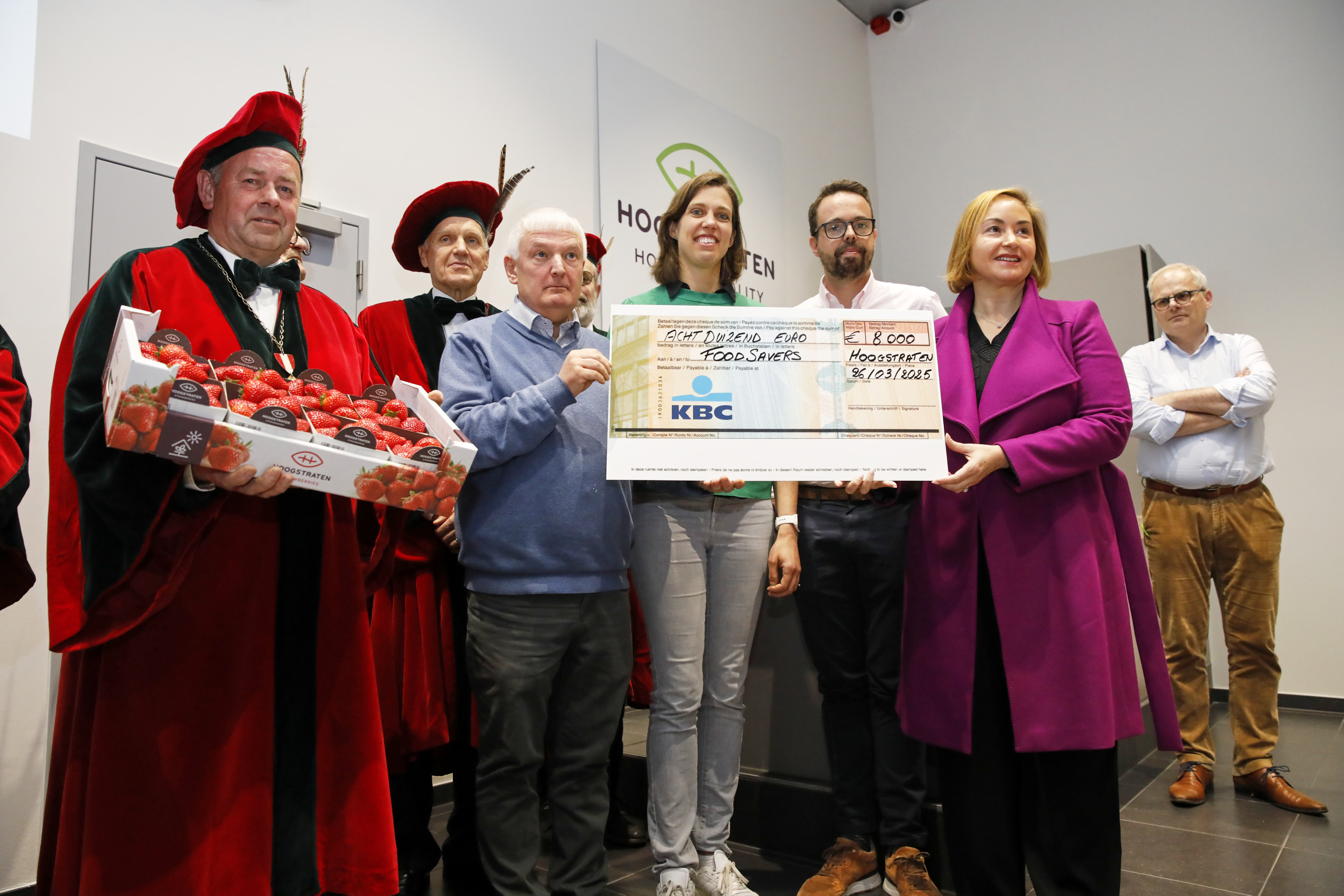 Les Compagnons de la Fraise, Liesbet Mesdom (Colruyt Group), Olivier D'Haenens (Colruyt Group) et Nabila Ait Daoud (échevin Antwerpen - Foodsavers)