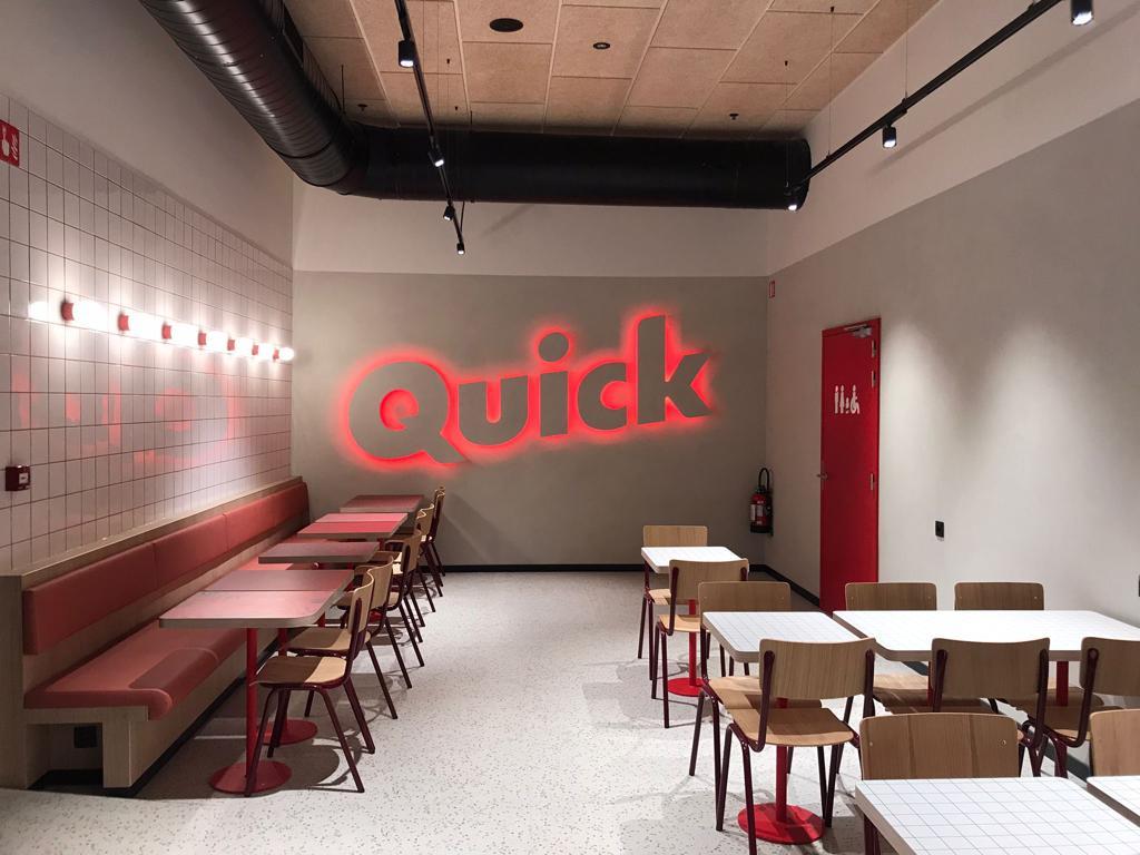 Quick réouvre dans un nouveau décor au Westland Shopping