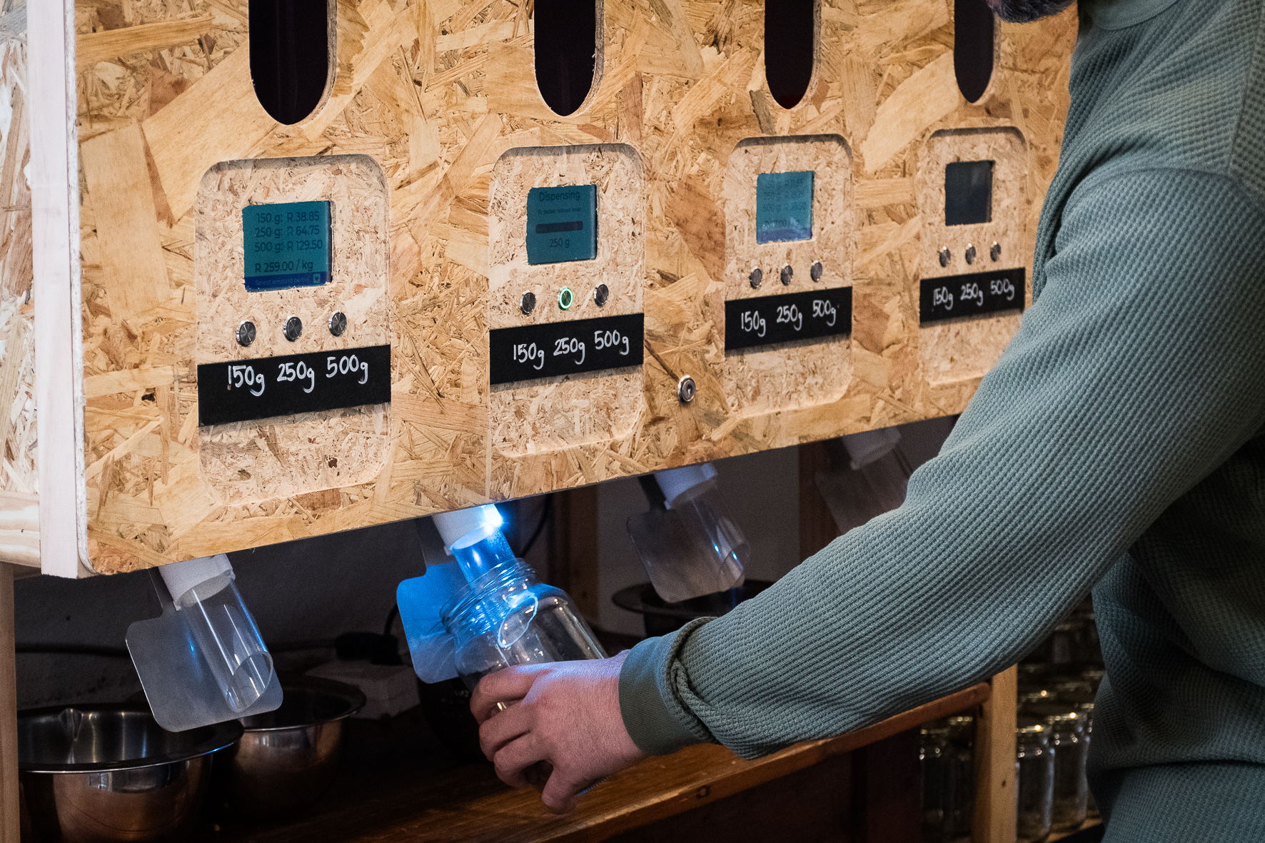 Harnessing technology for a circular economy: DY/DX innovates to transform packageless retail