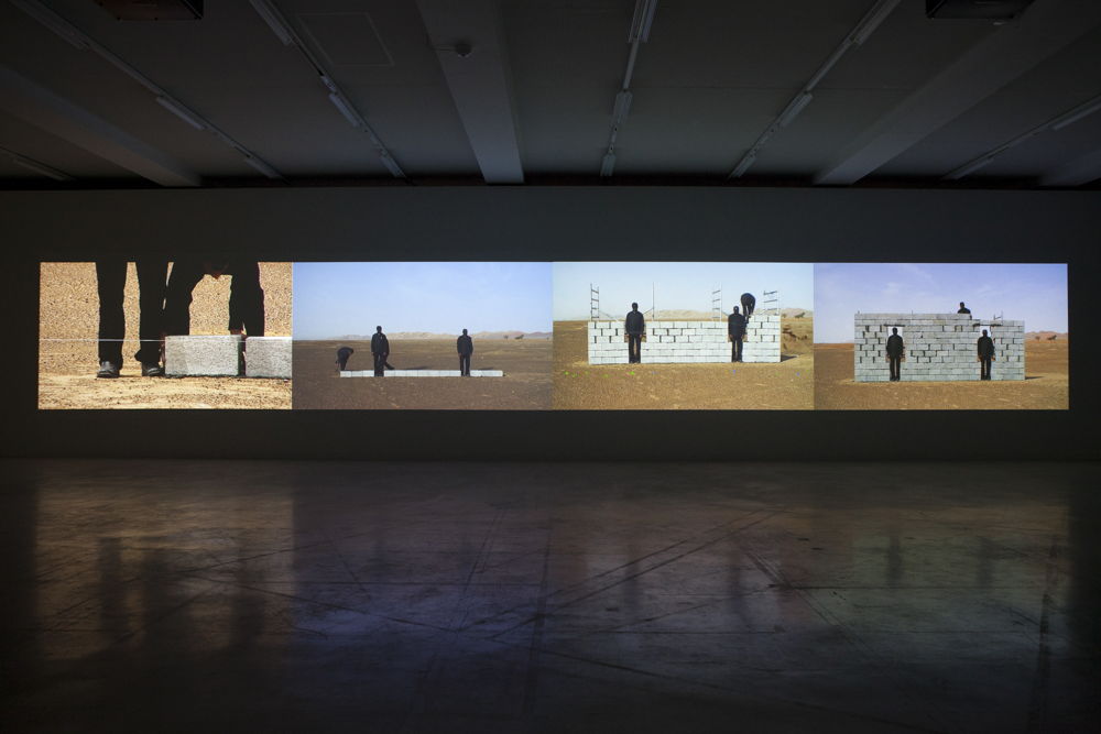 Kiluanji Kia Henda, Paradise Metalic, 2014, installation view, M Leuven (2020)