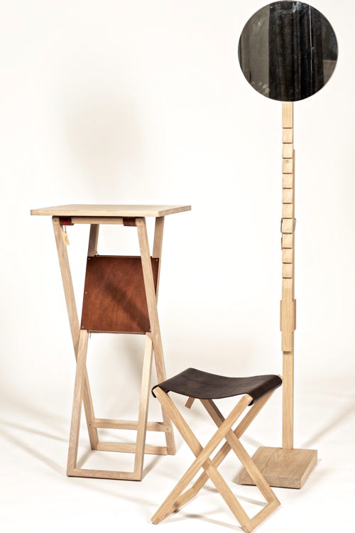Mirror ‘Helena’, Folding Chair ‘Klaas’ and Standing desk ‘Hobo’, design: Goele Maes. Photo: Luc Daelemans.