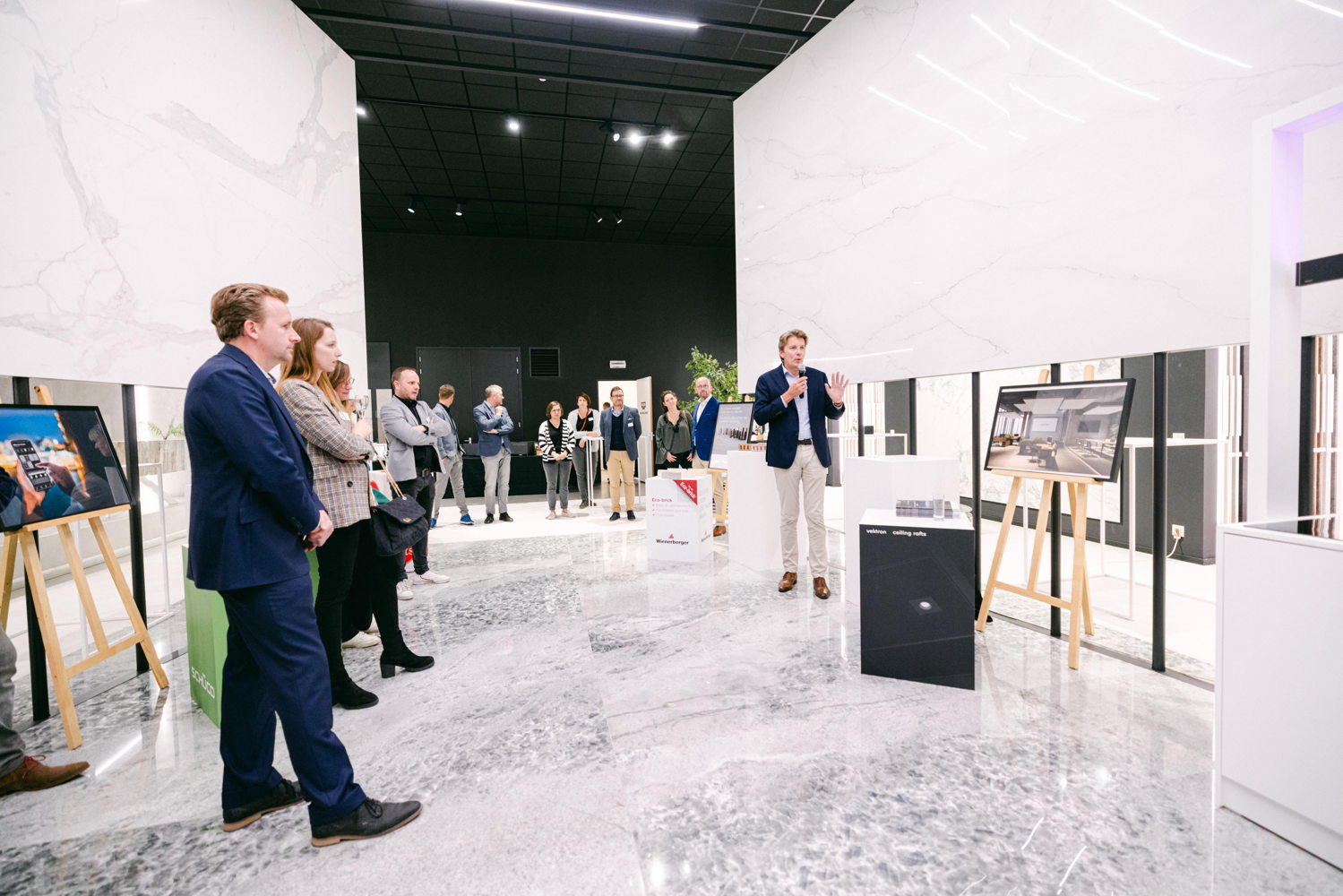 ©Gallery Days by Two cents