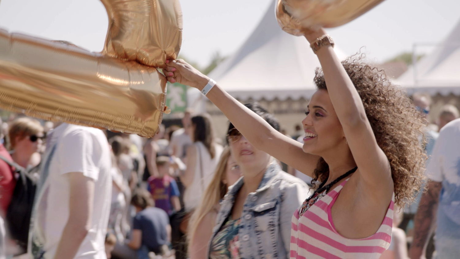 Tatyana Beloy in de videoclip van Ketnet Musical : Kadanza Together - (c) VRT