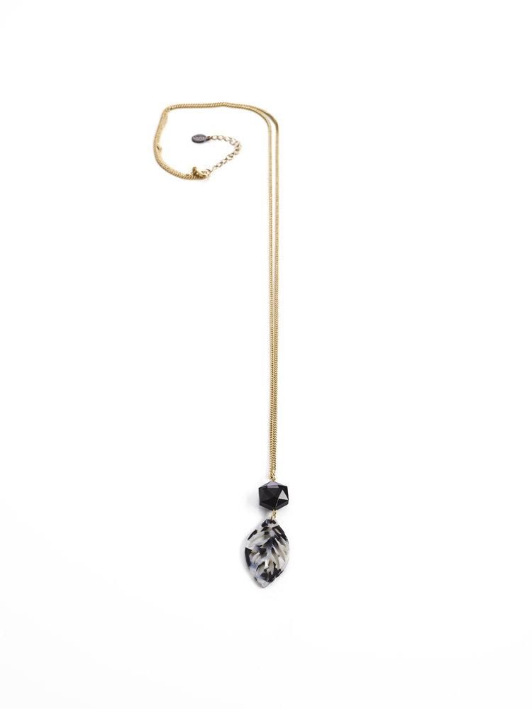 FW20_Titto_black gold_€39
