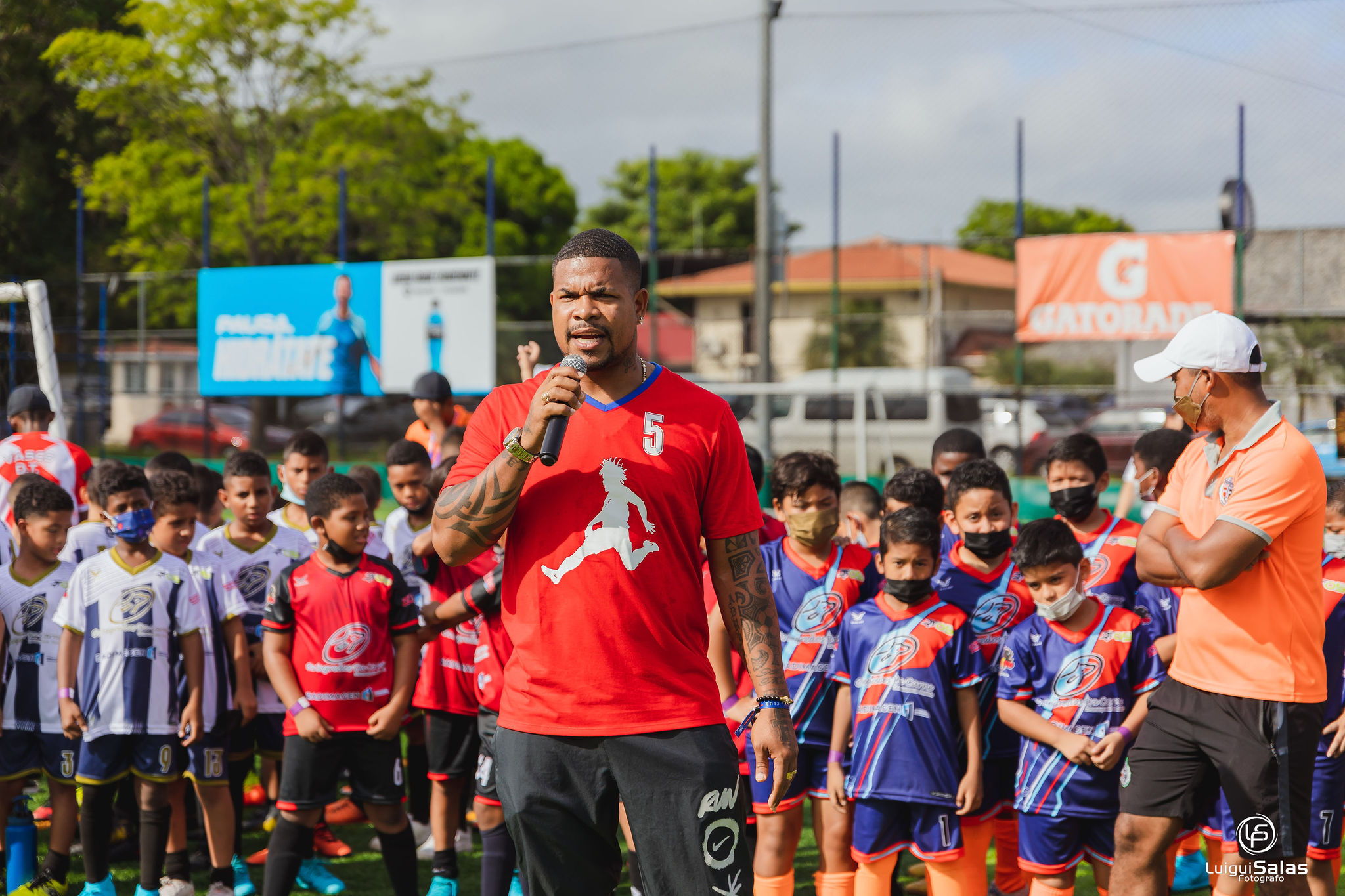 Hisense se une a la Academia de Fútbol Román Torres para promover la práctica deportiva infantil con la Copa RT05