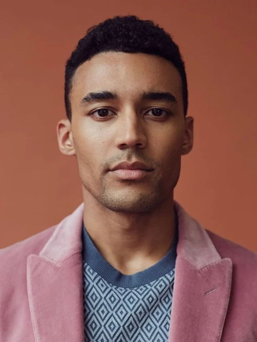 Devon Terrell plays Ezra (Tim Ashton)