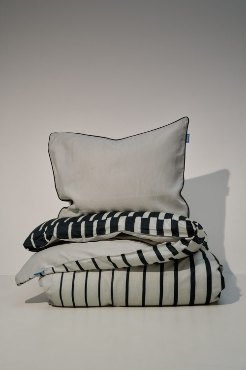 EMBARGO_20220320_Auping_SS22_dusk_and_dawn_from_89,95euro