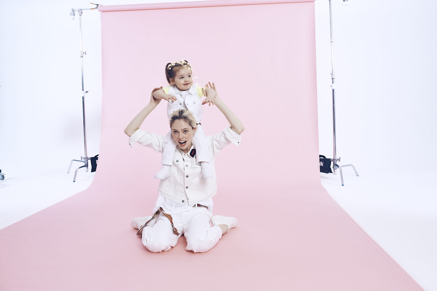 Coco Rocha y su hija.