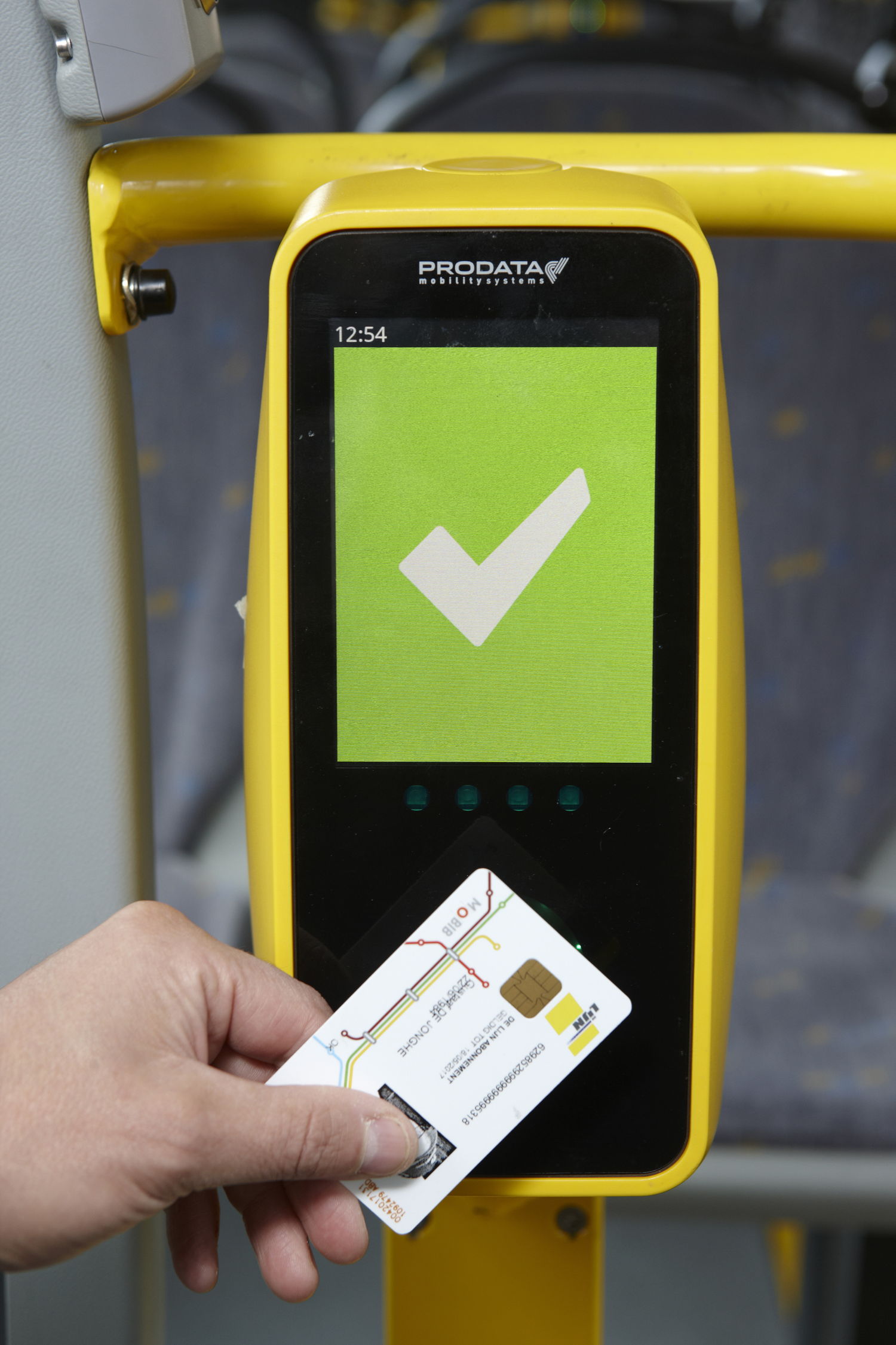 De kaartlezer voor de nieuwe MOBIB-kaart (credit foto: De Lijn)