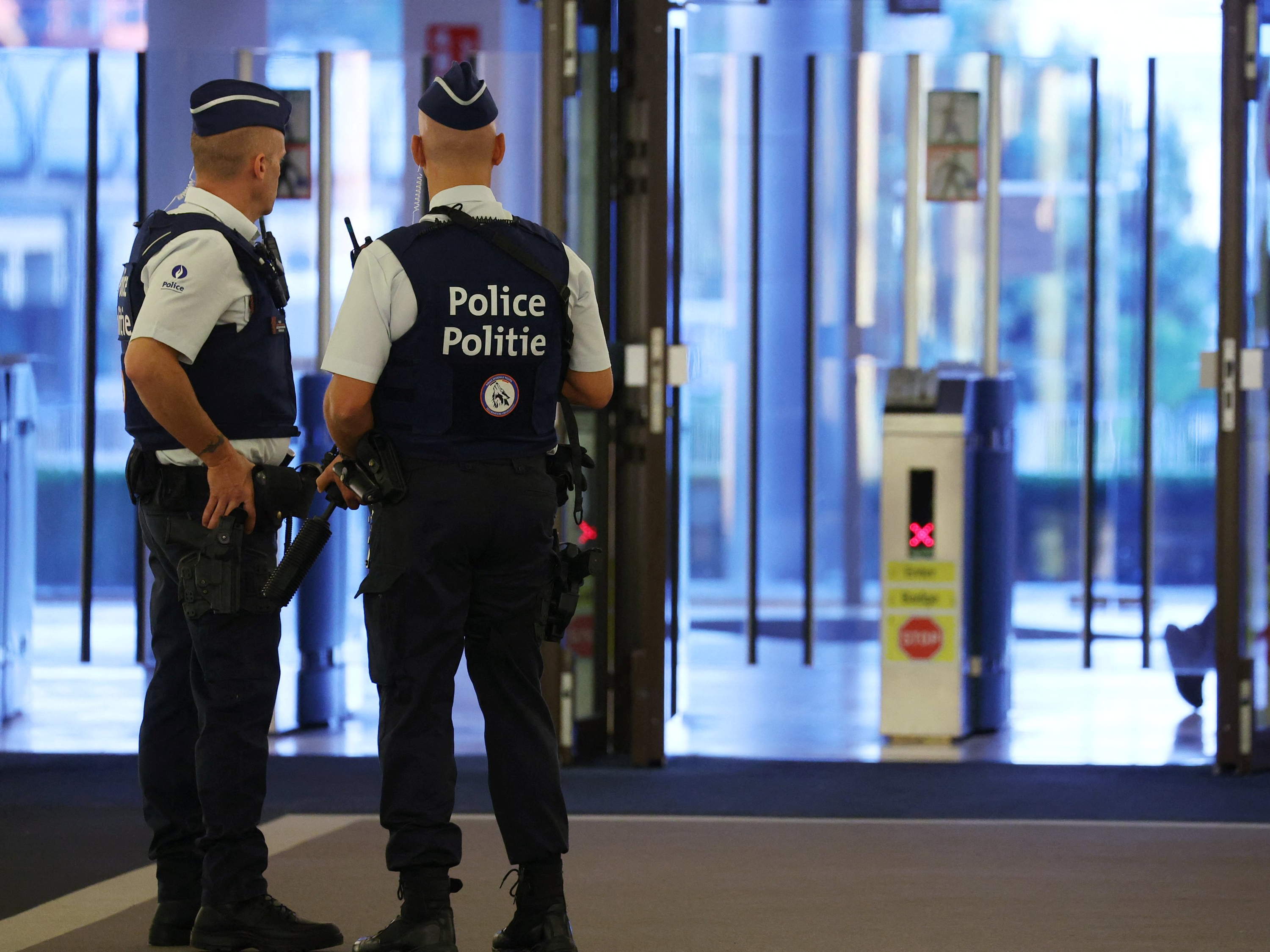 Officers back merger of Brussels police zones 