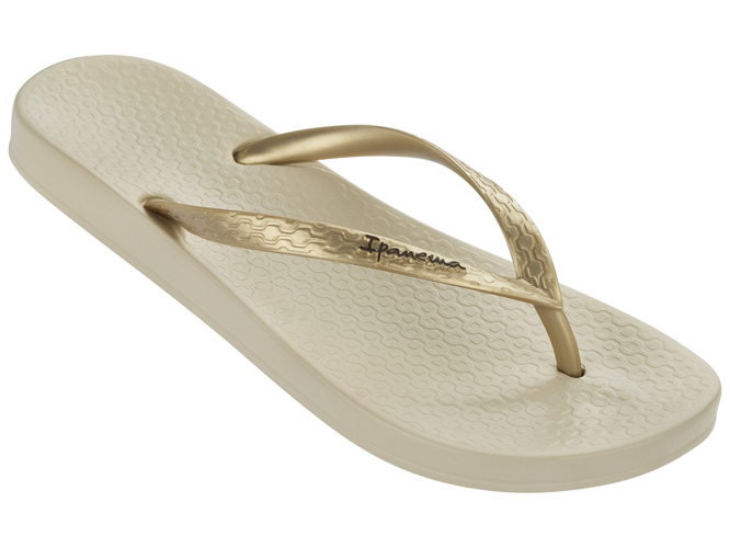 Ipanema_SS20_EUR17,99_81030_23097_CreamPR Ipanema_SS20_EUR17,99_81030_23097_CreamPR