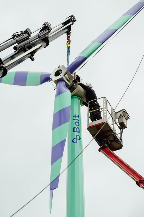 Opbouw mobiele windmolen op Rock Werchter 2024©Stein Van der Looij