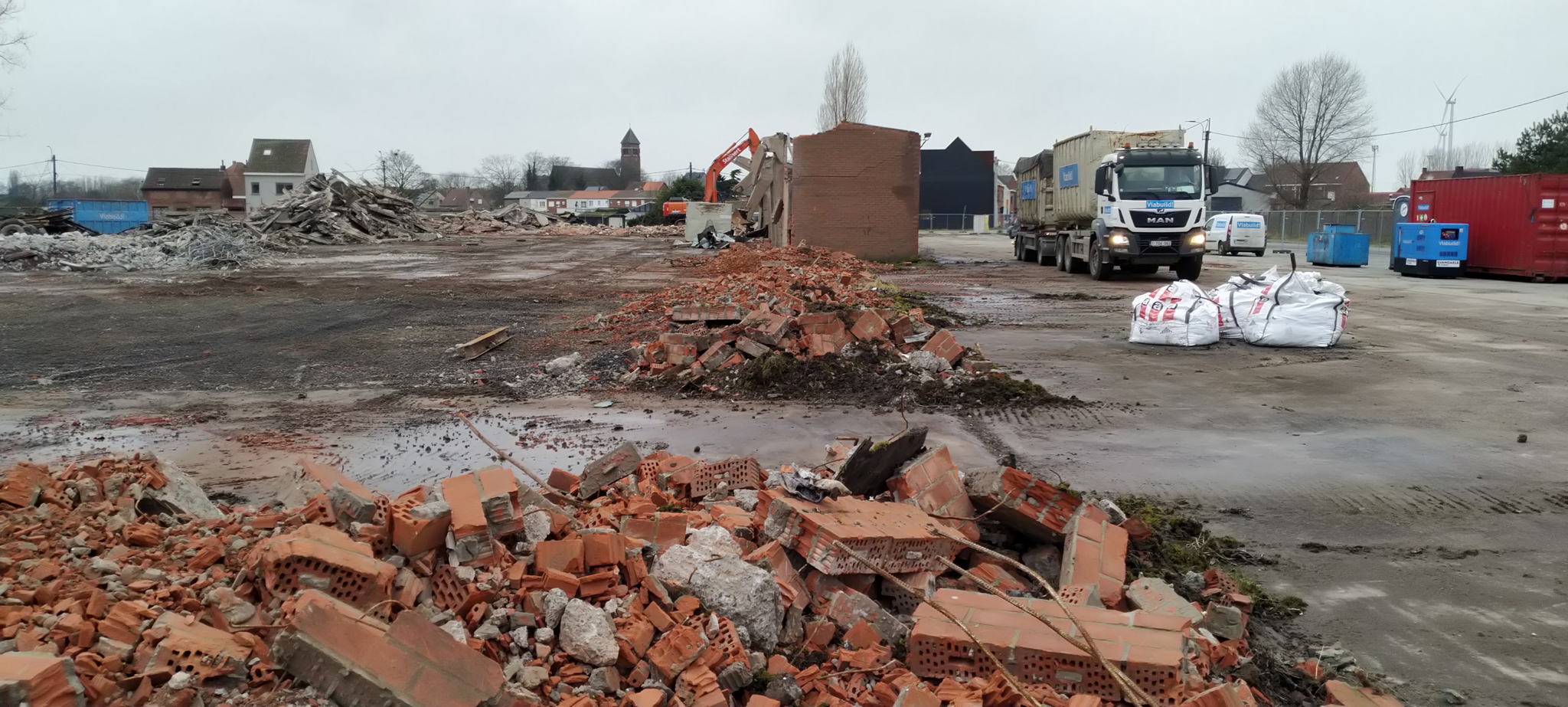 Situatie februari 2022 na afbraak van de oude bedrijfsgebouwen Situatie februari 2022 na afbraak van de oude bedrijfsgebouwen