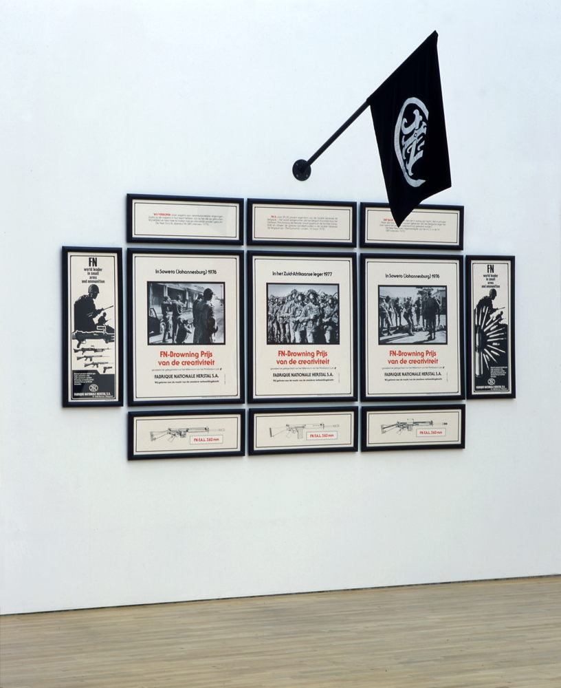 Hans Haacke Wij geloven in de macht van de creatieve verbeelding, 1980 Mixed media Collectie S.M.A.K. Gent