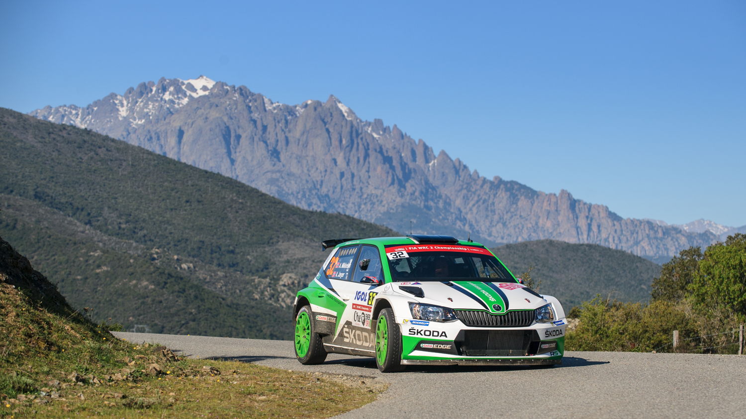 A place in the sun – ŠKODA works team Andreas Mikkelsen/Anders Jæger-Synnevaag (NOR/NOR) further extended their lead in the WRC 2 category at the Tour de Corse.