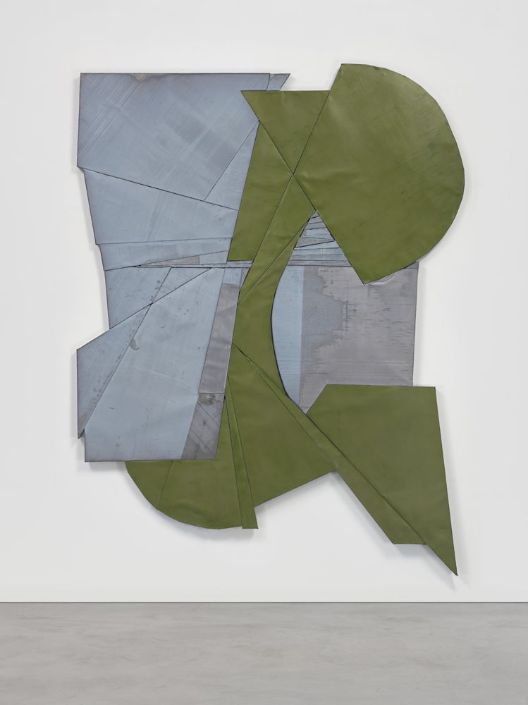 Wyatt Kahn, Untitled (Green), 2018. Oil stick on lead on panel. 243,8 x 177,8 x 4,1 cm. Photo credit: Genevieve Hanson. Courtesy: the Artist and Xavier Hufkens, Brussels