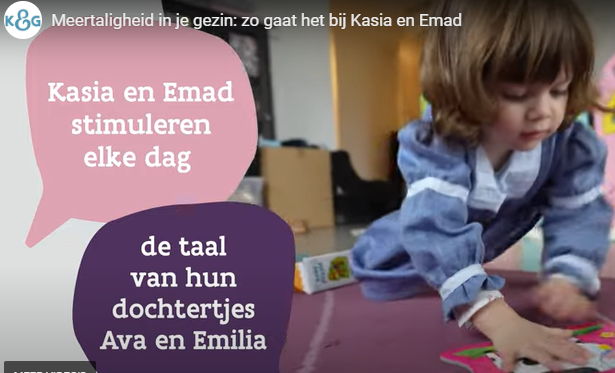 Kasia praat in het Pools en Nederlands met de kinderen, Emad praat in het Farsi. Zijzelf spreken Engels met elkaar.