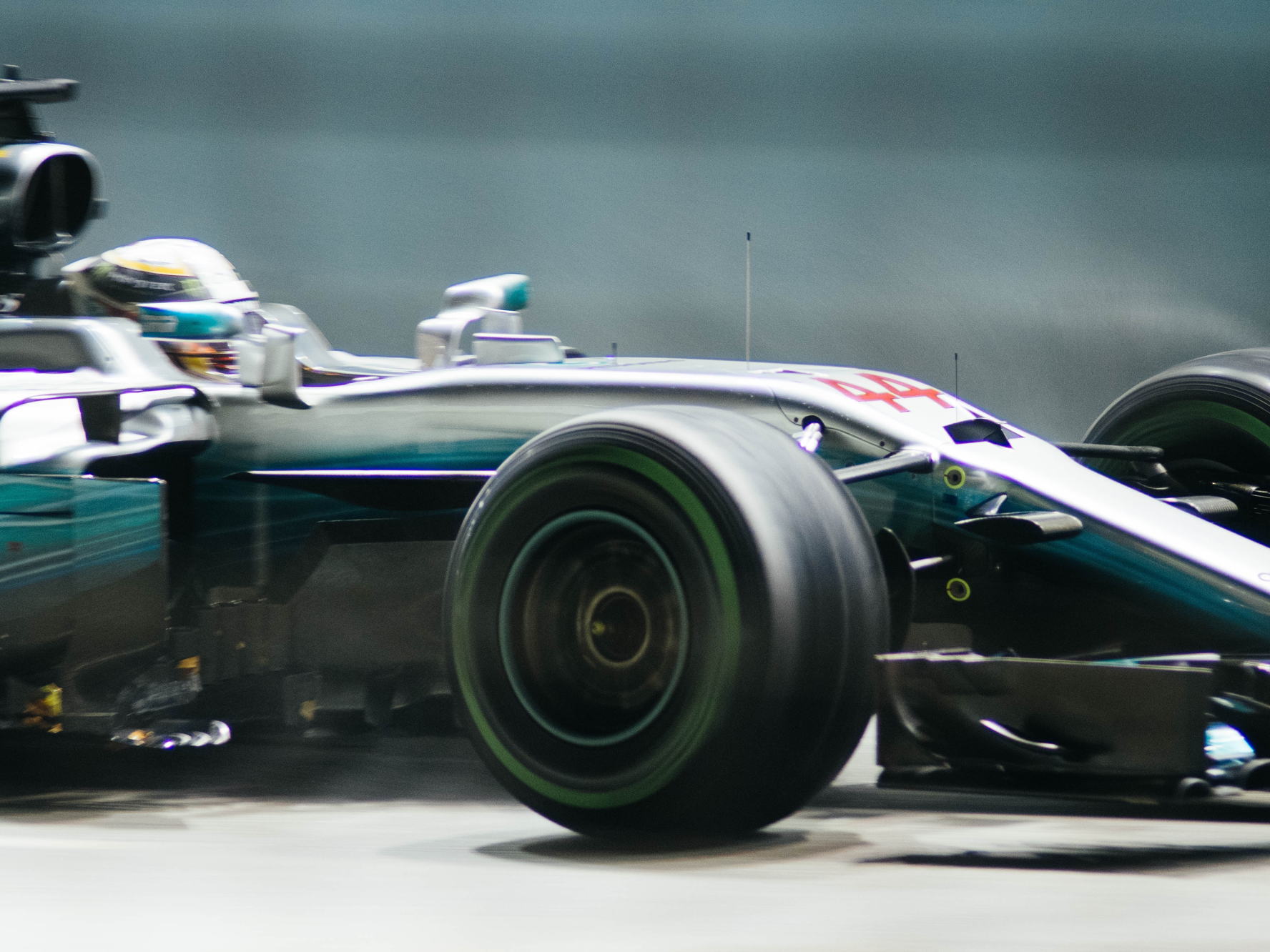 Participa en el Gran Premio Gillette y gana una experiencia VIP en el Red Bull Show Run de la Ciudad de México donde podrás conocer a los pilotos de la máxima categoría del automovilismo mundial