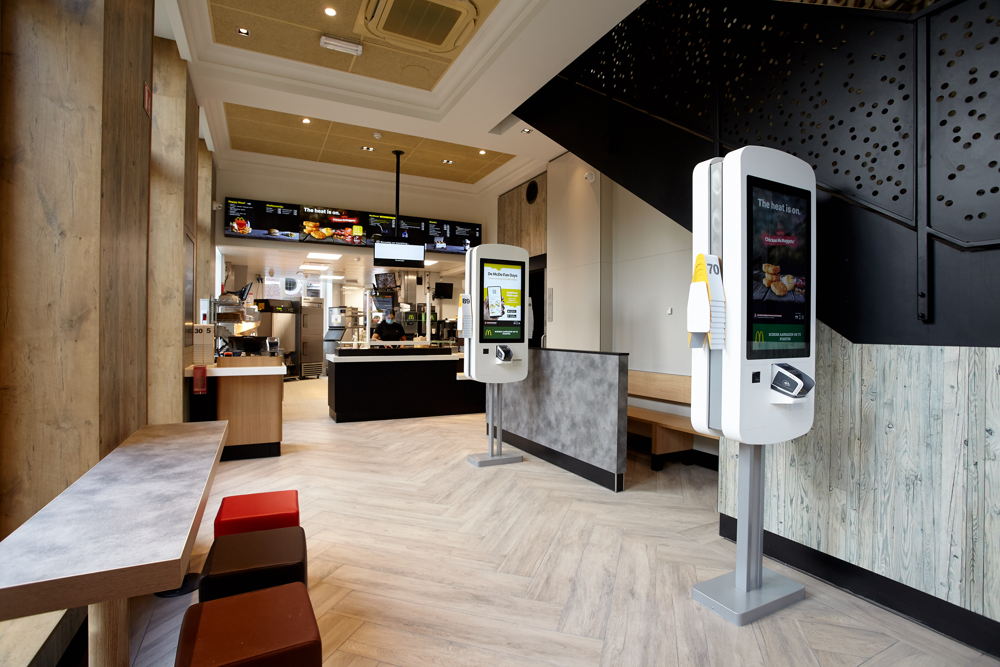 Het nieuwe McDonald's restaurant op de Bondgenotenlaan in Leuven