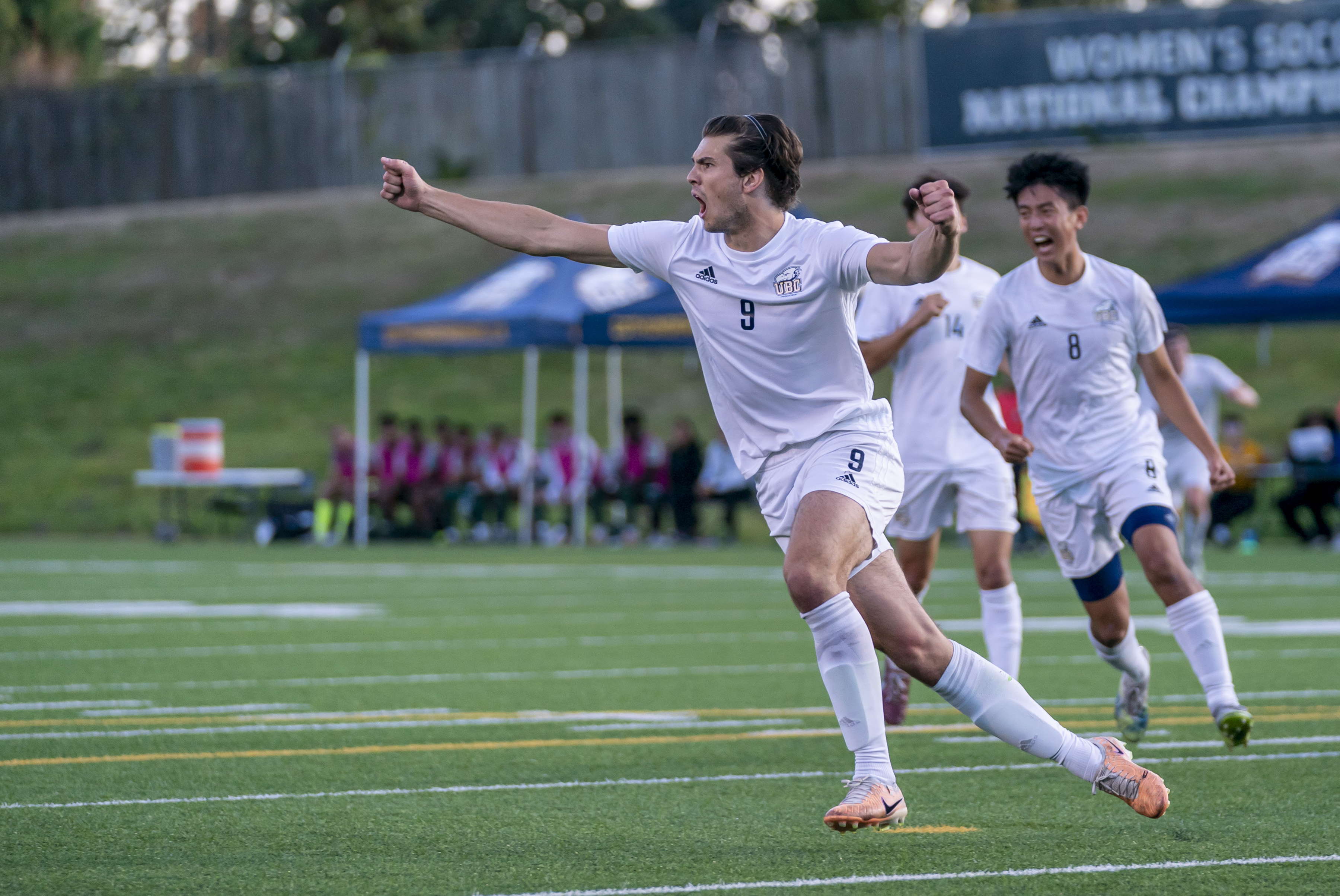 Photo courtesy UBC Thunderbirds Photo courtesy UBC Thunderbirds