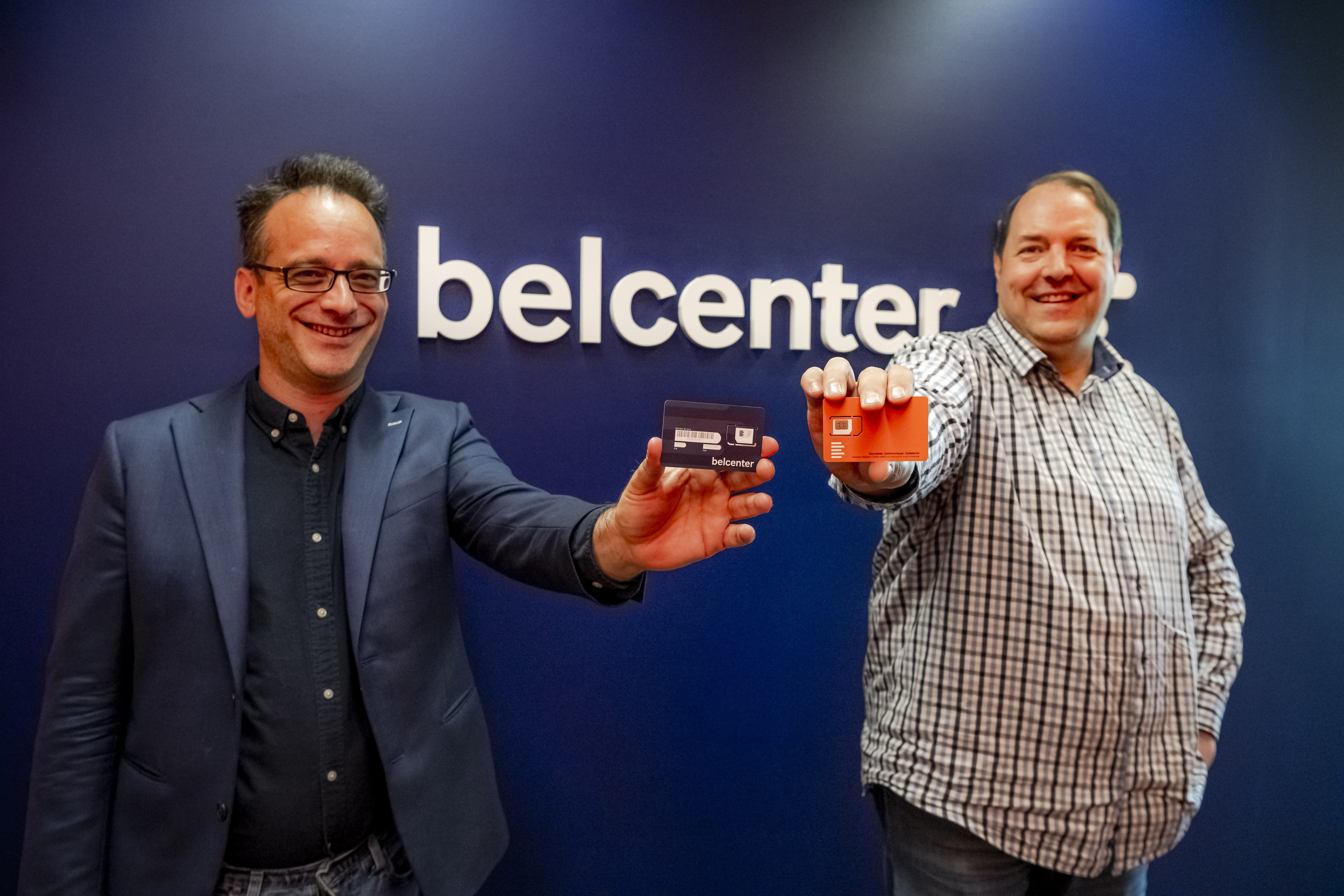 Nicolas Breuer (CEO et Frédéric Boseret (CFO) présentent la carte SIM Belcenter