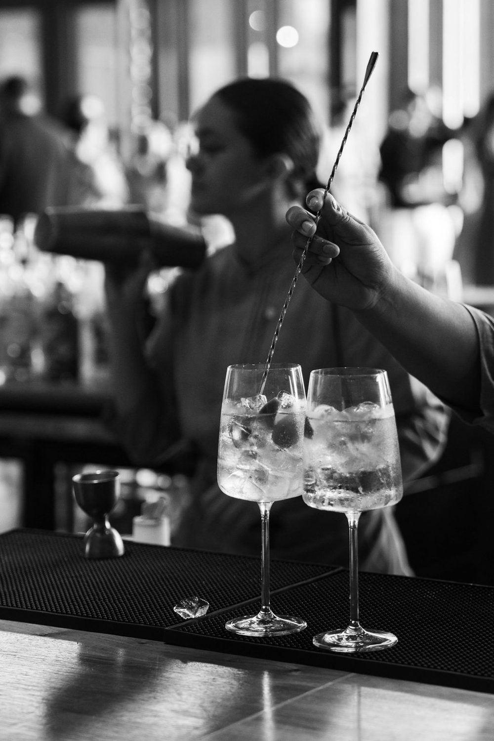 Sunken Bar - The Cape, a Thompson Hotel
