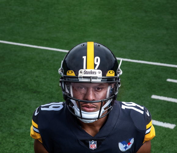 OAKLEY CLEAR COLLECTION - JUJU SMITH-SCHUSTER (1)