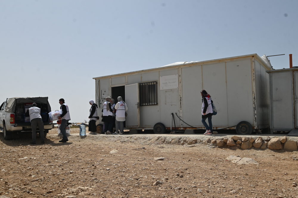 An MSF mobile clinic in al Almajaz in Masafer Yatta where MSF provides primary health and mental health services. Copyright: Candida Lobes/MSF