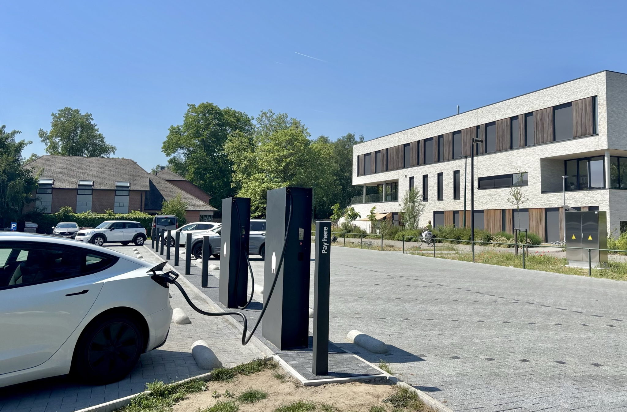 Smappee Smartstop opent snellaadplein in Assenede
