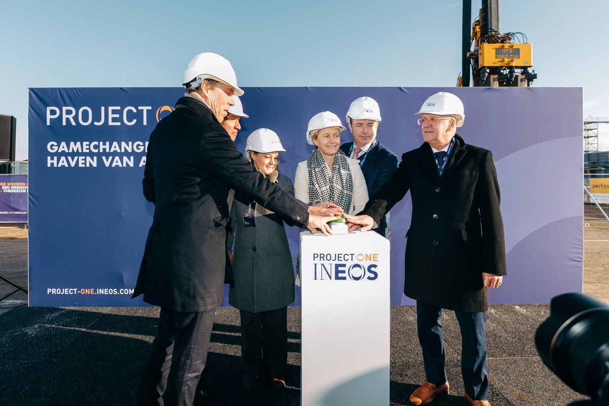 Op 15 december 2022 vond de eerstesteenlegging van Project ONE plaats op de werf in de Antwerpse haven.